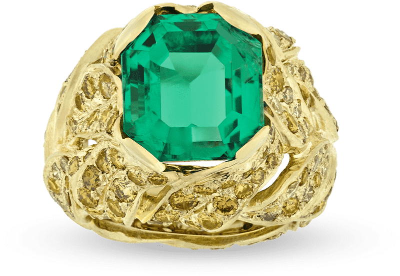 Elegant Emerald Gemstone Ring in Golden Setting PNG