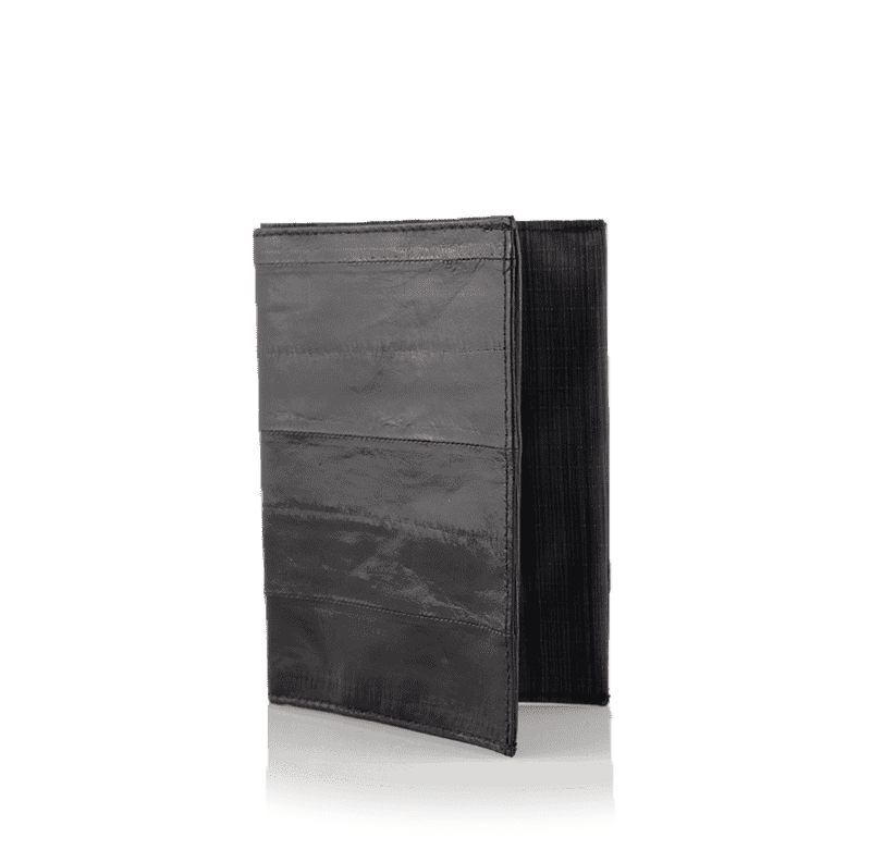 Sleek Minimalist Leather Wallet Design PNG