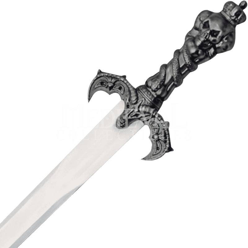 Medieval Razor Blade Dagger of Edged Elegance PNG