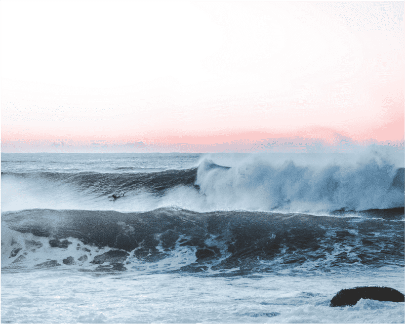 Majestic Ocean Wave Dance at Dusk PNG