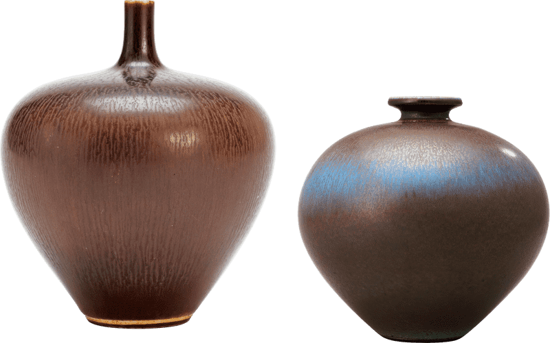 Elegant Earthy Vases with Glossy Finish PNG