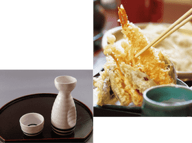 Delicious Udon Soup with Tempura Delight PNG
