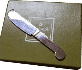 Elegant Knife Block for Stylish Kitchens PNG