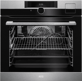 Modern Built-In Microwave Oven with Grill Function PNG