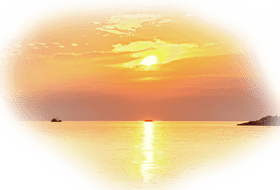 Serene Sunrise Over Tranquil Waters PNG