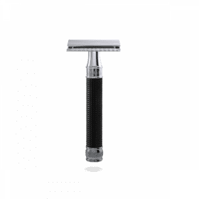 Precision Razor for a Smooth Shave Experience PNG