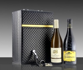 Wine and boxes psd graphics