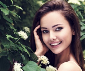 Beautiful woman with white flowers HD picture 02