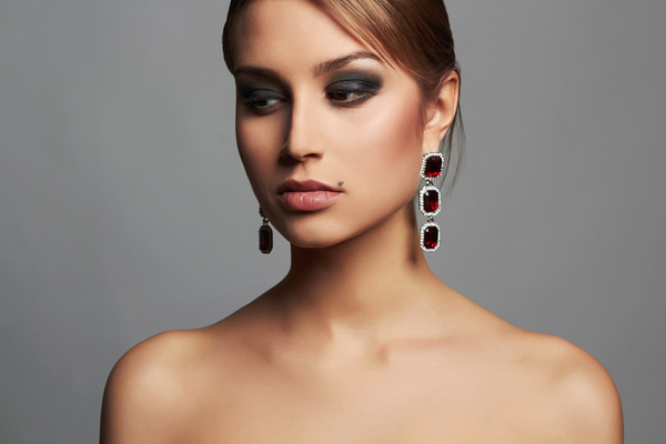 Fashion girl with a ruby earring HD picture 03