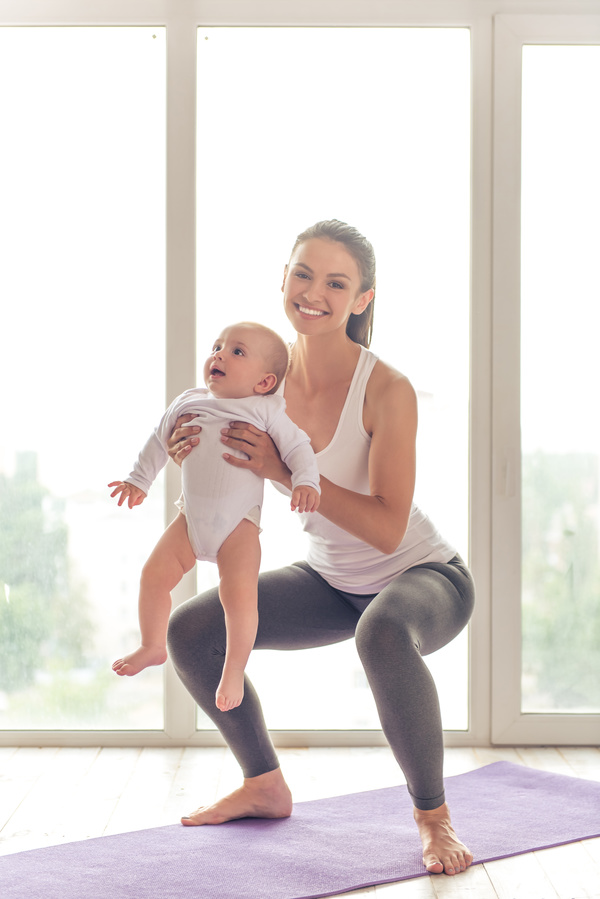 HD picture And the baby with yoga exercise young mother 01