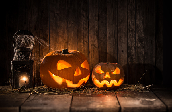 Terrifying pumpkin lights on the table free download