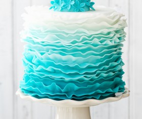 Water wavy cake and blue flower
