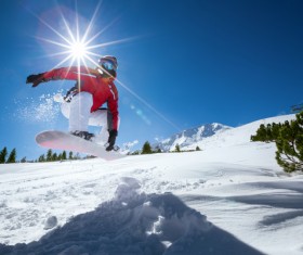 Alpine skiing HD picture