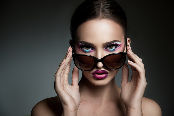 Pjece feudale Læs Beauty fashion model girl with sunglasses Stock Photo 02 free download