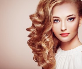 Elegant young woman with beautiful temperament HD picture 01