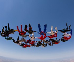 Fancy parachuting HD picture