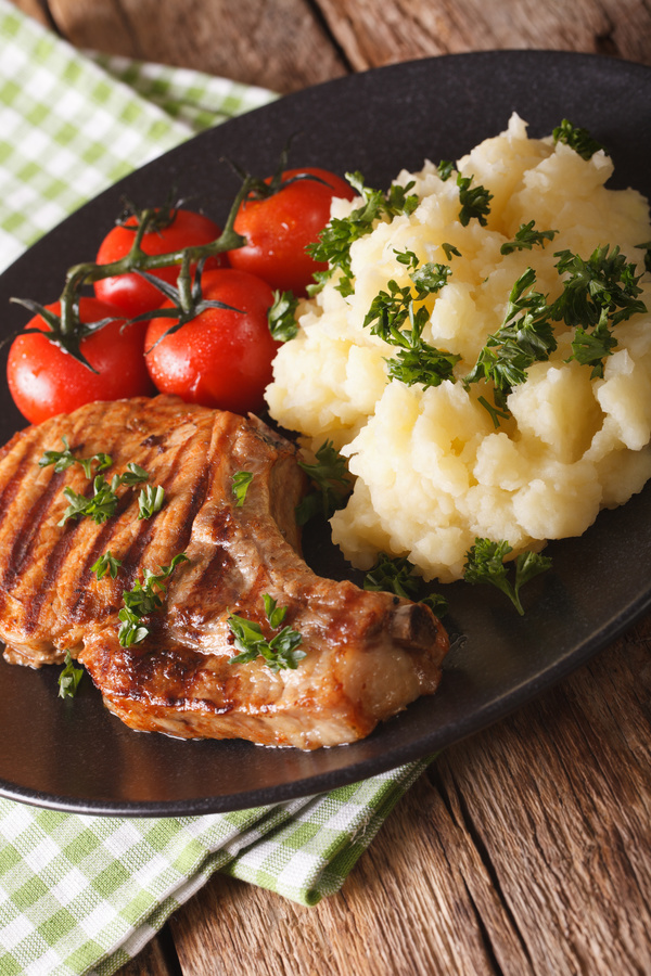 Grilled Pork Steak with Mashed Potatoes HD picture 01