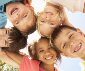 Happy children in a circle HD picture