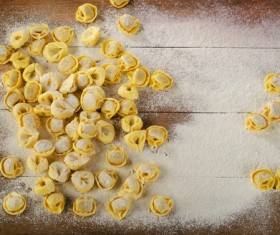 Italian wonton with flour HD picture