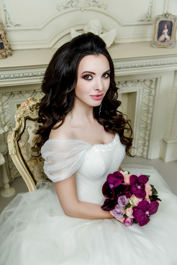 Portrait of gorgeous bride in luxury wedding dress Stock Photo 11