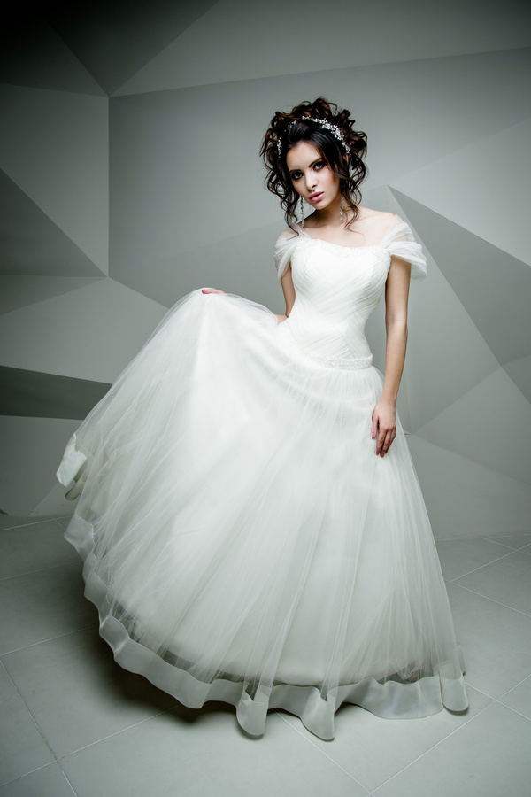 Portrait of gorgeous bride in luxury wedding dress Stock Photo 25