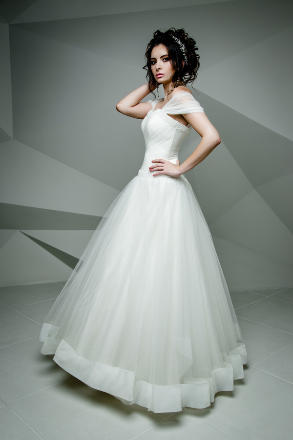 Portrait of gorgeous bride in luxury wedding dress Stock Photo 28