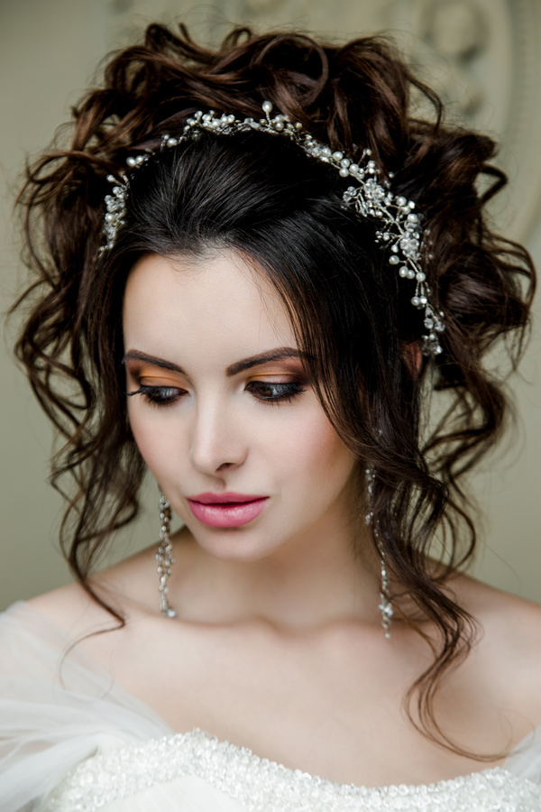 Portrait of gorgeous bride in luxury wedding dress Stock Photo 31