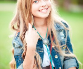 Pretty blonde little girl 02