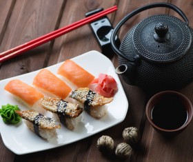 Raw salmon sushi HD picture