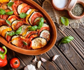 Vegetable leaves dotted with eggplant stewed tomatoes 02