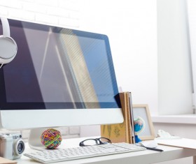 Working table with computer HD picture 02