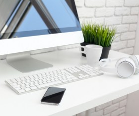 Working table with computer HD picture 03