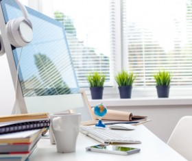 Working table with computer HD picture 05