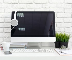 Working table with computer HD picture 06