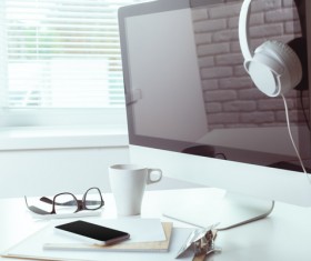 Working table with computer HD picture 07