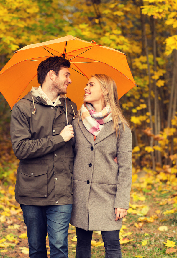Yellow umbrella Couple walking in the woods HD picture 02
