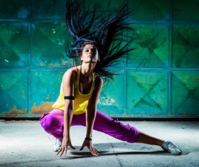 Young female dancer HD picture