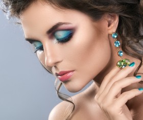 Alluring woman with makeup and beautiful jewelry HD picture 01