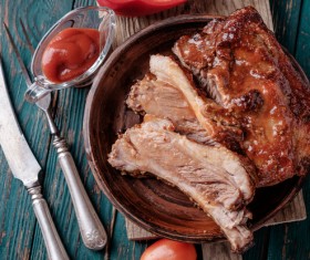 Delicious grilled pork ribs with spicy sauce HD picture 01