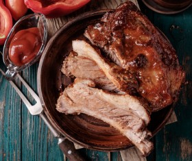 Delicious grilled pork ribs with spicy sauce HD picture 03