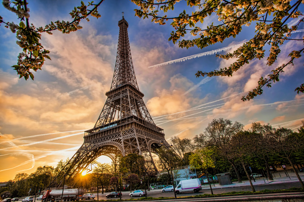 Eiffel Tower with autumn leaves in Paris Stock Photo 05