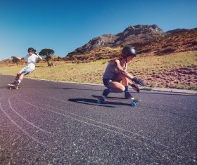Highway skateboard lovers HD picture