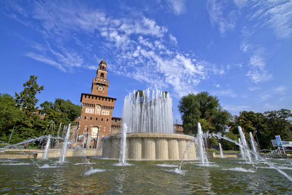 Milan Urban architecture and fountain Stock Photo