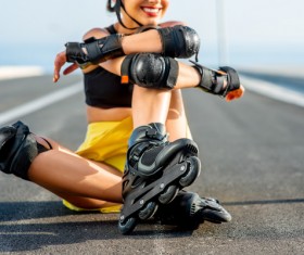 Sitting on the highway to rest the pulley HD picture