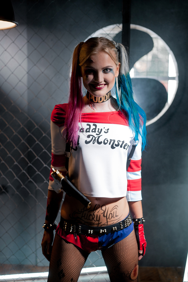 Cosplay and girl in costume Harley Quinn HD picture 01