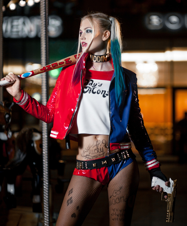 Cosplay and girl in costume Harley Quinn HD picture 11 free download