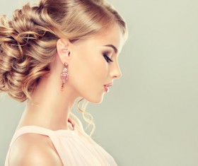 Elegant hairstyle model HD picture 02