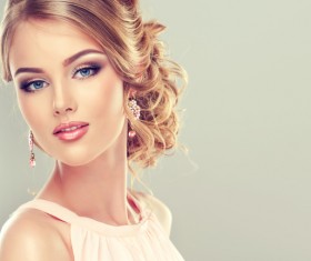 Elegant hairstyle model HD picture 03