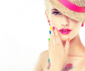 Elegant makeup and colorful nails HD picture 02