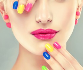Elegant makeup and colorful nails HD picture 05